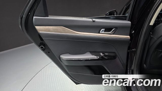 Kia K5 2023 — photo 15