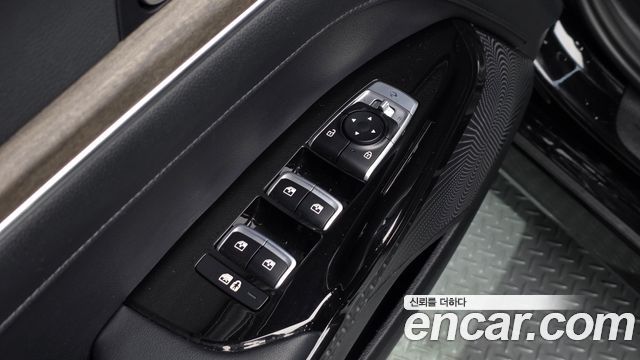 Kia K5 2023 — photo 31