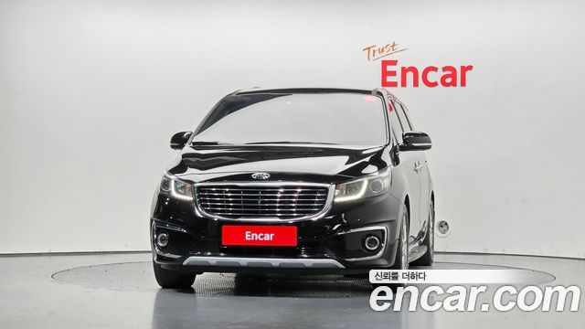 Kia Canival 2018 — photo 3