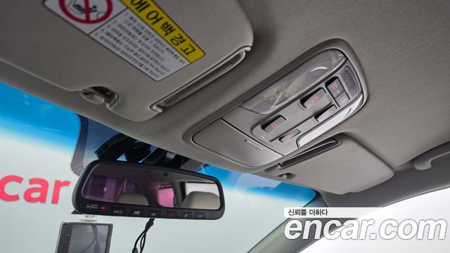 Kia Canival 2018 — photo 25