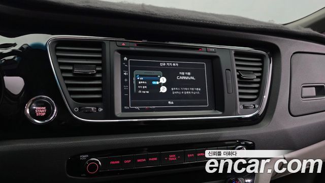 Kia Canival 2018 — photo 27