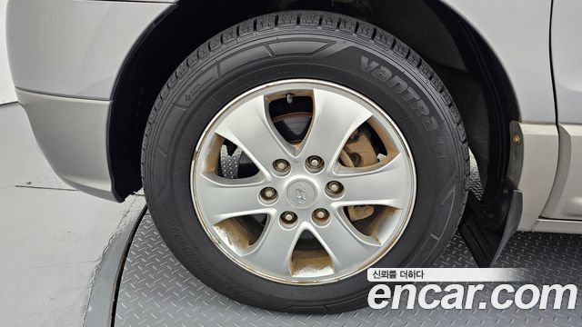 Hyundai Starex 2012 — photo 5
