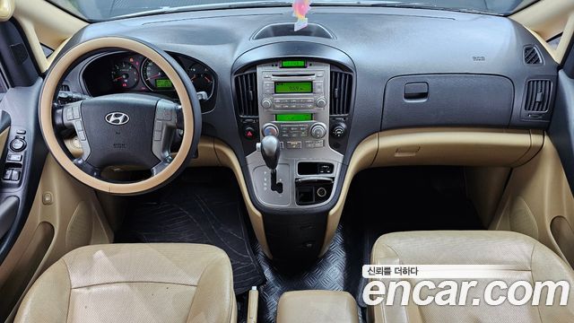 Hyundai Starex 2012 — photo 10