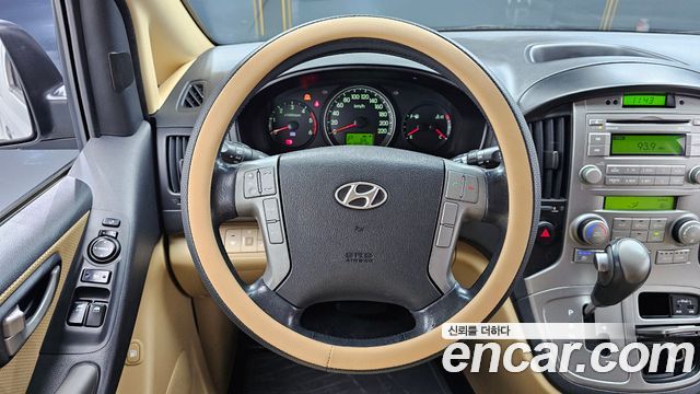 Hyundai Starex 2012 — photo 19