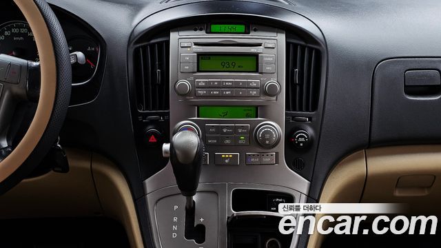 Hyundai Starex 2012 — photo 20