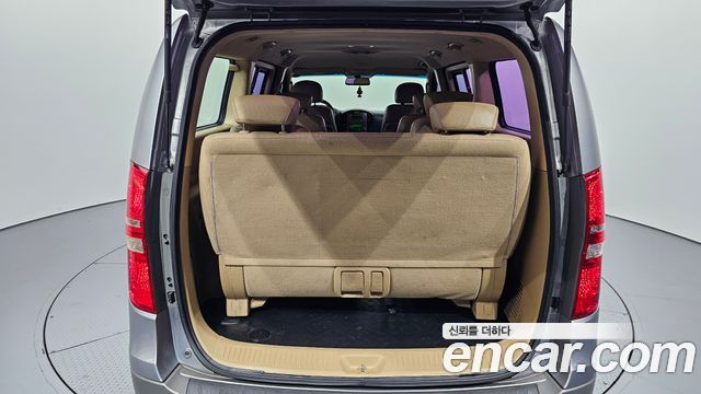 Hyundai Starex 2012 — photo 26