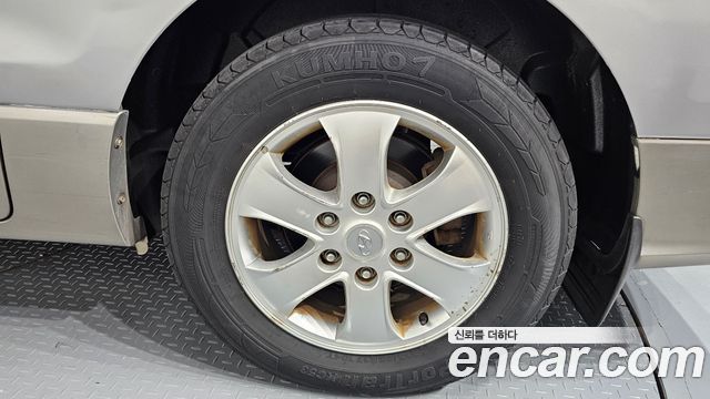 Hyundai Starex 2012 — photo 7