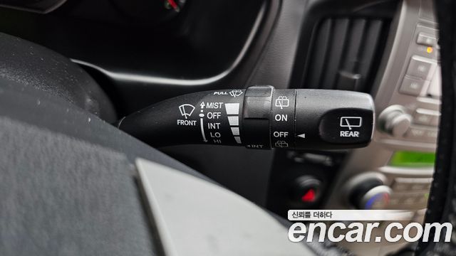 Hyundai Starex 2012 — photo 30