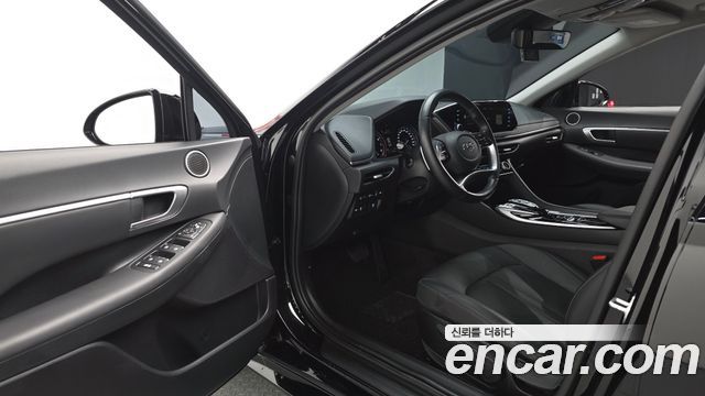 Hyundai Sonata 2022 — photo 13