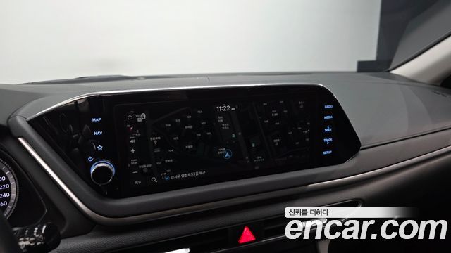Hyundai Sonata 2022 — photo 21