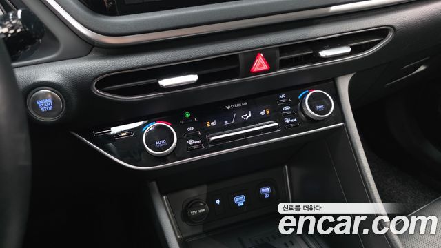 Hyundai Sonata 2022 — photo 23