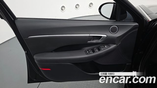 Hyundai Sonata 2022 — photo 14
