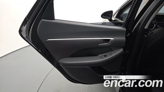 Hyundai Sonata 2022 — photo 15