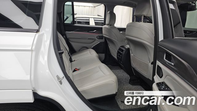 Jeep Cherokee 2023 — photo 17