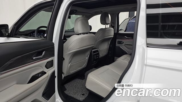 Jeep Cherokee 2023 — photo 18