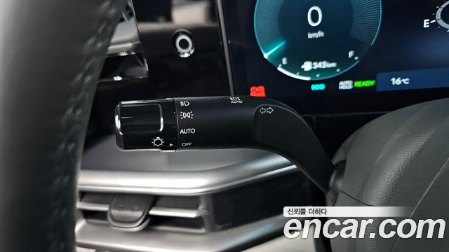 Hyundai Grandeur 2023 — photo 32