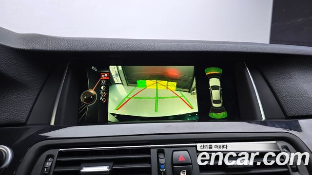 BMW 5-Series 2015 — photo 14