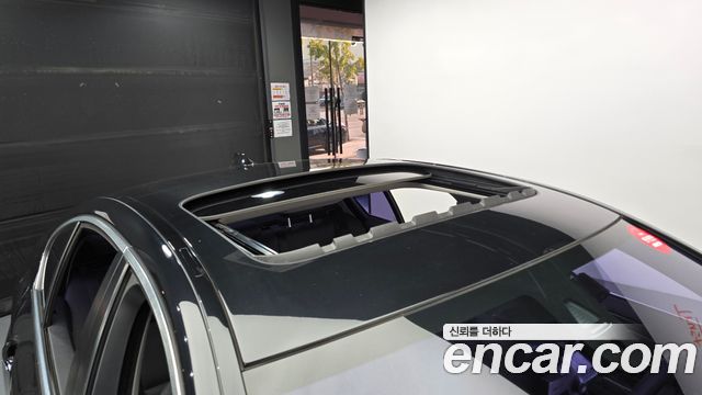 BMW 5-Series 2015 — photo 17