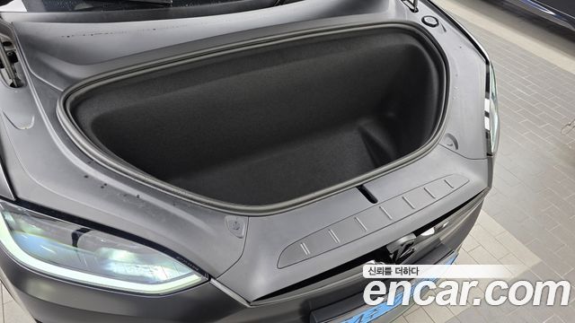 Tesla Model X 2026 — photo 6