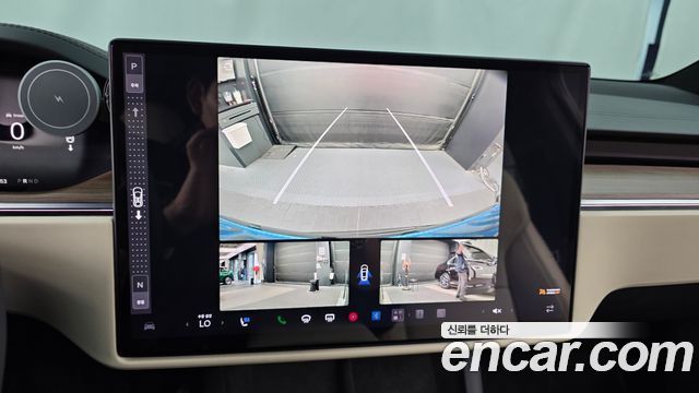 Tesla Model X 2026 — photo 20