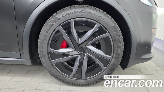Tesla Model X 2026 — photo 7
