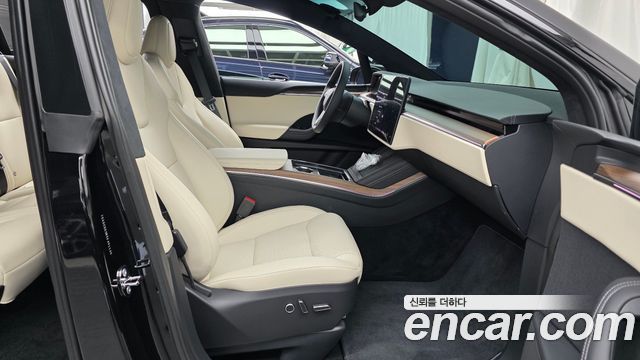 Tesla Model X 2026 — photo 16