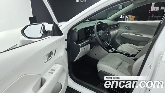 Hyundai Kona 2023 — photo 13