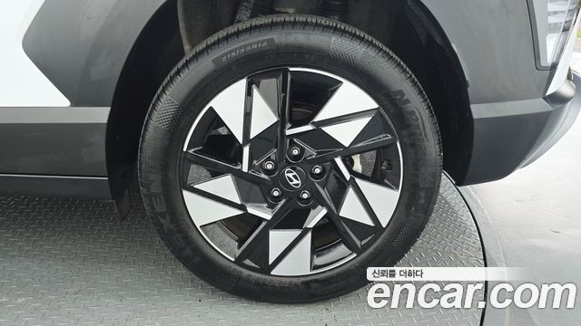 Hyundai Kona 2023 — photo 7