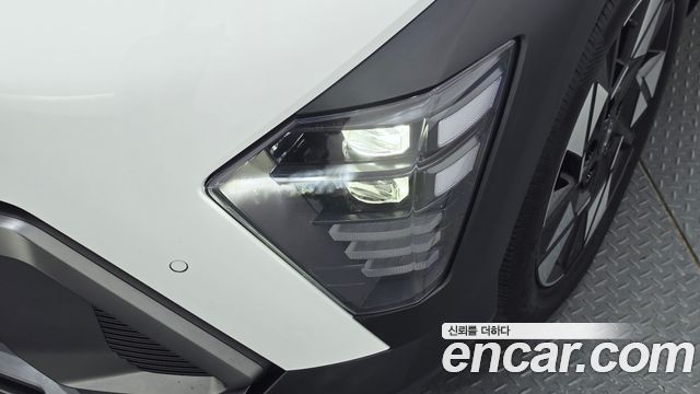 Hyundai Kona 2023 — photo 8