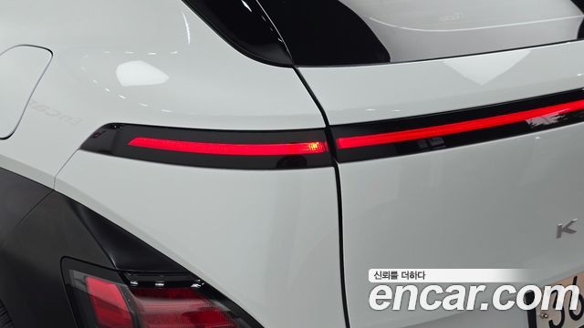 Hyundai Kona 2023 — photo 9
