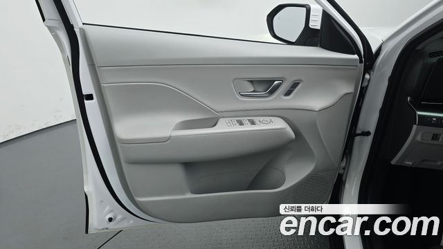 Hyundai Kona 2023 — photo 14