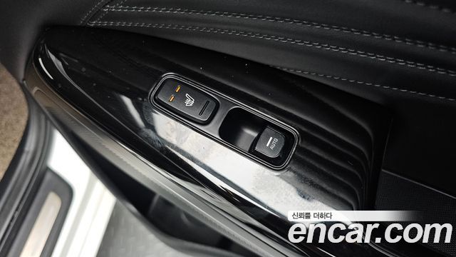 Kia K7 2020 — photo 29