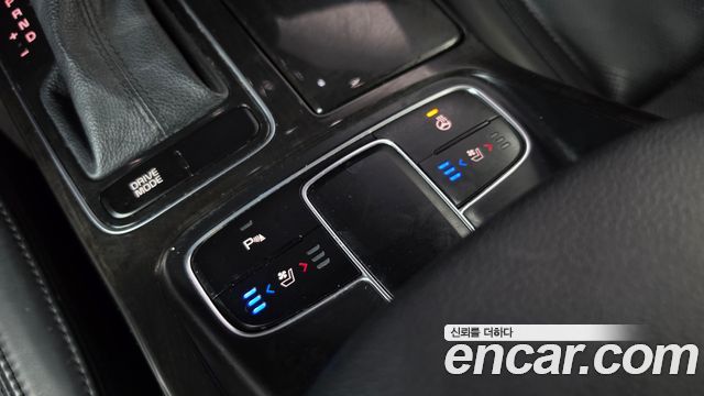 Kia K7 2013 — photo 23