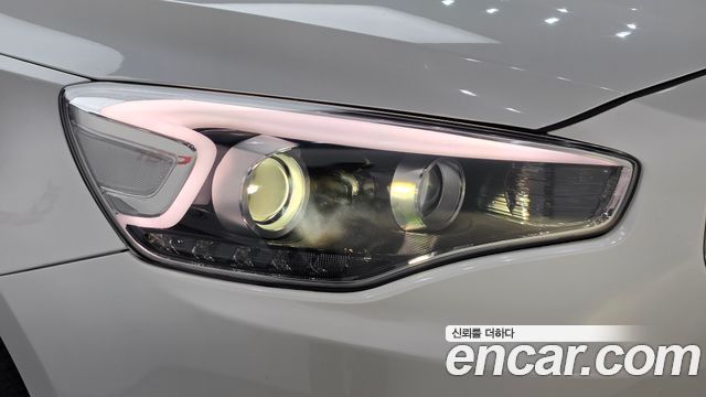 Kia K7 2013 — photo 8