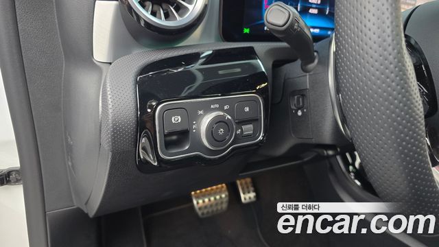 Mercedes-Benz CLA-Class 2025 — photo 26