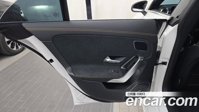 Mercedes-Benz CLA-Class 2025 — photo 15