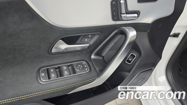 Mercedes-Benz CLA-Class 2025 — photo 28