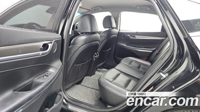 Hyundai Grandeur 2017 — photo 18