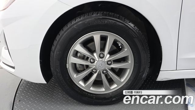 Hyundai AVANTE 2020 — photo 5
