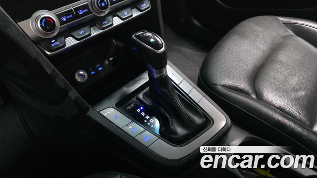 Hyundai AVANTE 2020 — photo 9
