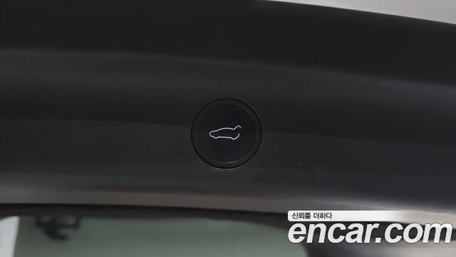 Tesla Model Y 2022 — photo 33