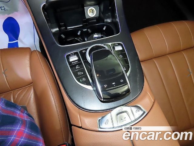 Mercedes-Benz E-Class 2018 — photo 15
