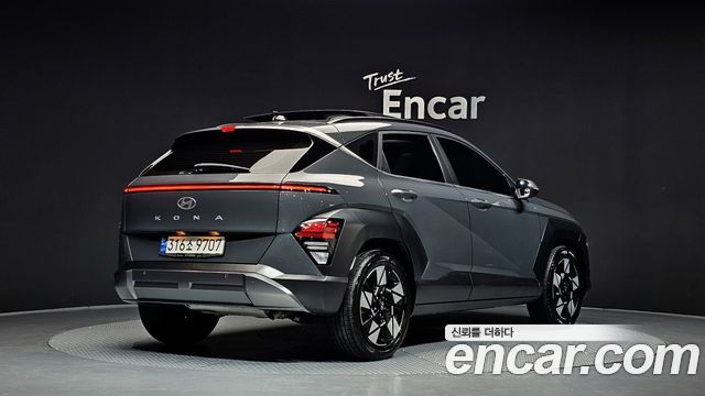 Hyundai Kona 2023 — photo 2