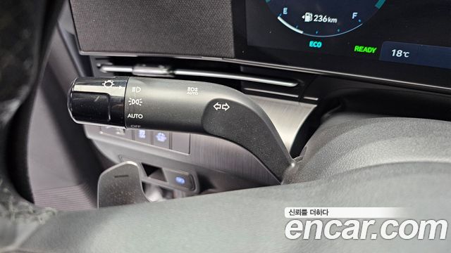 Hyundai Kona 2023 — photo 25