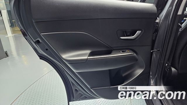 Hyundai Kona 2023 — photo 15