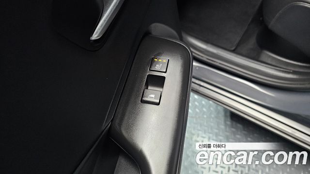 Hyundai Kona 2023 — photo 29