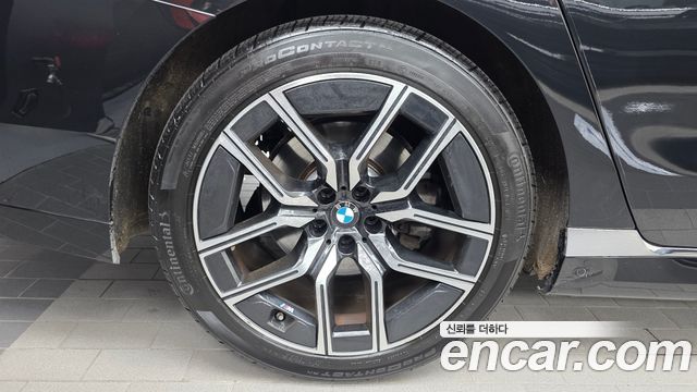 BMW 7-Series 2024 — photo 5