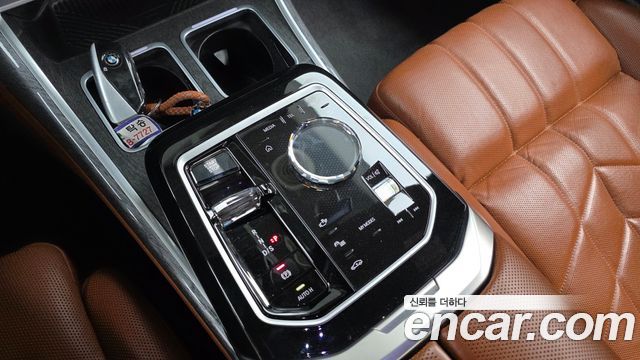 BMW 7-Series 2024 — photo 12