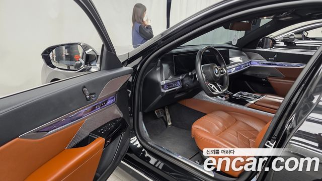 BMW 7-Series 2024 — photo 13