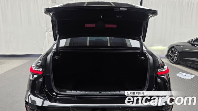 BMW 7-Series 2024 — photo 26